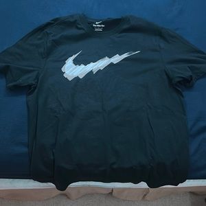 Nike T-shirt